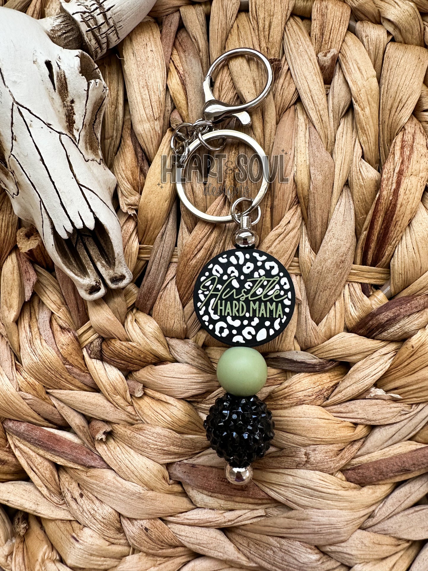 Hustle hard mama keychain