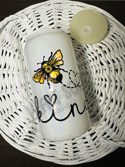 Be kind - shimmer glass cup/white